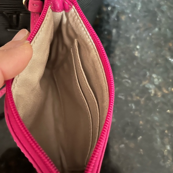 Coach bright pink soft leather embossed design Silver hardware wristlet wallet - Picture 5 of 5